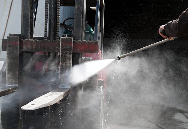 Best Deck Cleaning Services  in Whiskey Creek, FL
